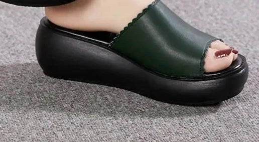 Women Slipper's 2024 Ladies Summer Slippers Shoes Women Wedges Heels Fashion Summer Genuine Leather Shoes Platform