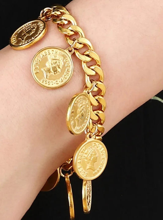 High Quality Stainless Steel Gold Color Thick Chain Bracelet Bangles Round Portrait Coin Carved Queen Avatar Pendant Jewelry