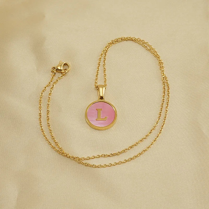 Newest Gold Color 26 Letter Necklaces for Women Alphabet Pink Shell Pendant Necklace Fashion Chain Necklace for Women Jewelry