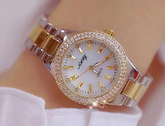 Women's Elegant Casual Goldn Watch Crystal Diamond Inlaid Watch Stainless Steel Silver Waterproof Quartz Watch