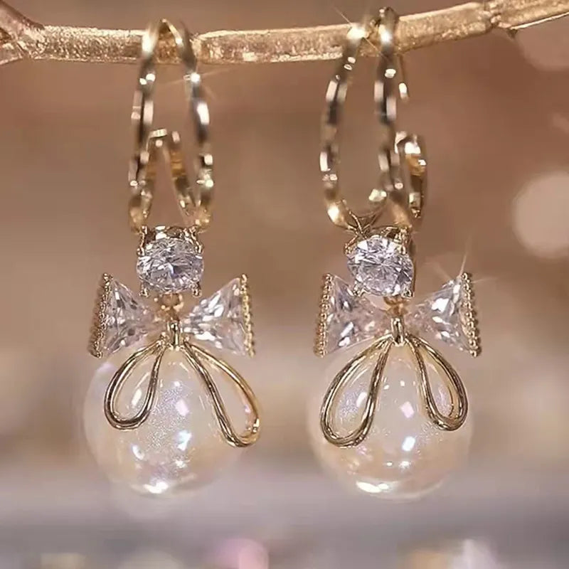2023 New Zircon Bow Knot Round Pearl Pendant Gold Color C Shape Earrings for Women Elegant Delicate Sweet Girls Party Jewelry