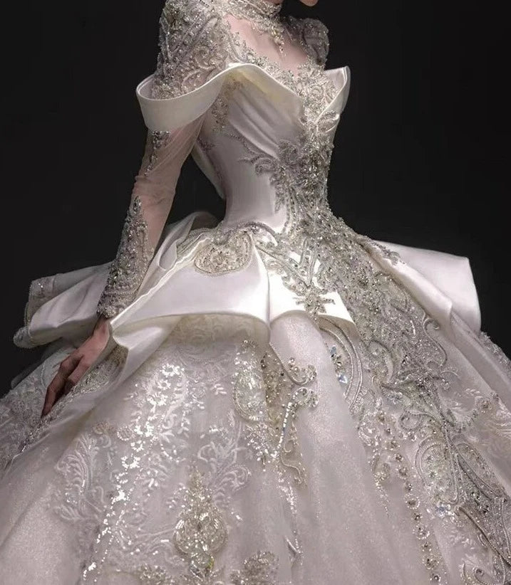 Long Sleeved 2024 Luxury Exquisite Wedding Dress Satin Handmade Embroidery Beading Retro Princess Ball Gowns Vestido De Novia