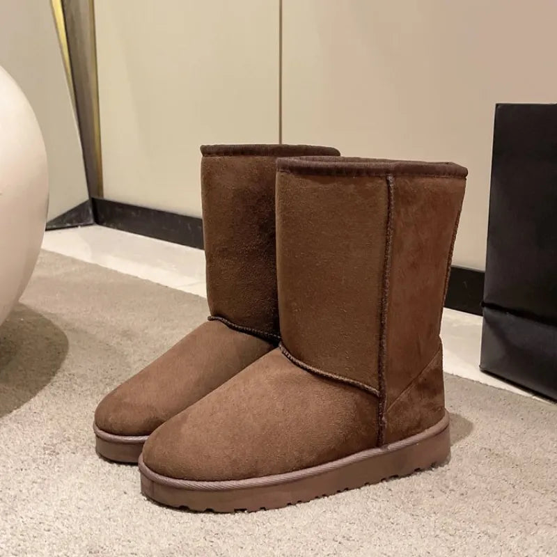 Women Suede Leather Warm Snow Boots 2023 Winter New Causal Plush Fluffy Anti-cold Zipper Boots Plus Size Women Platform Shoes